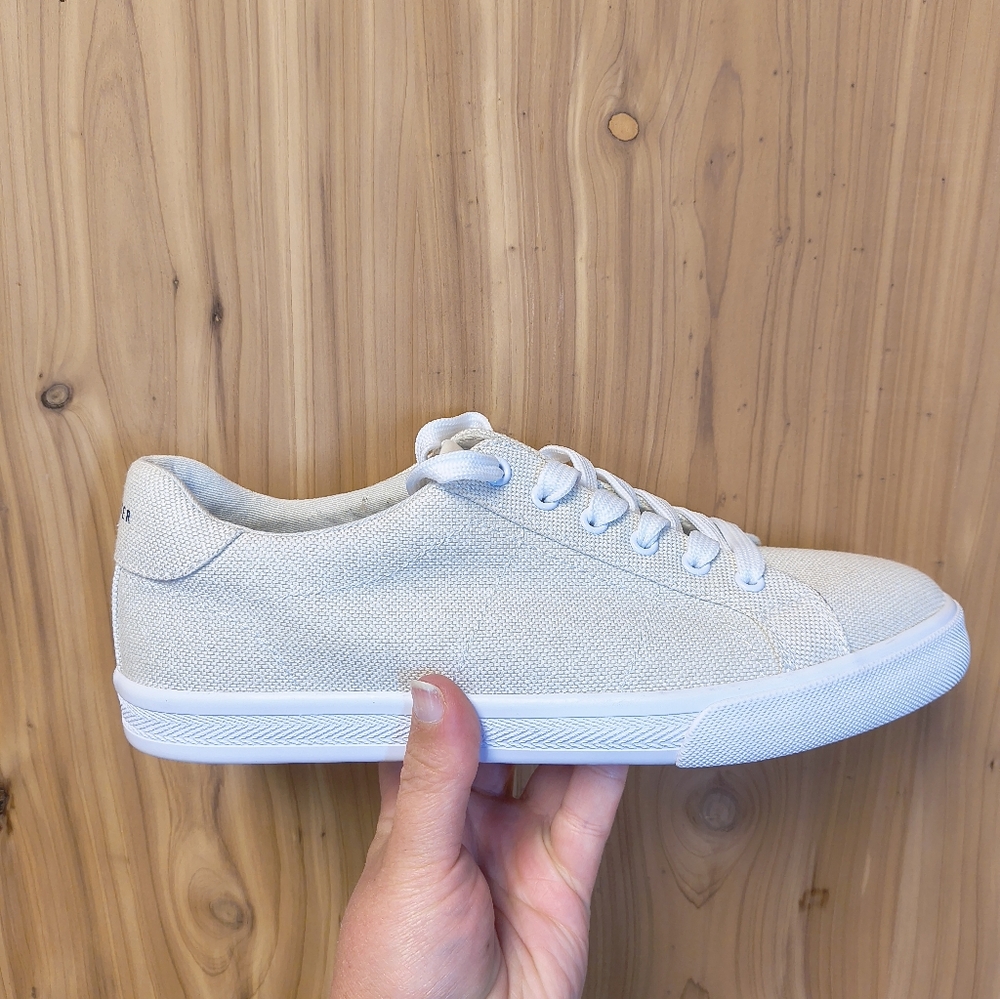Tommy Hilfiger Off-White Canvas Low-Top Sneaker, Size 8.5